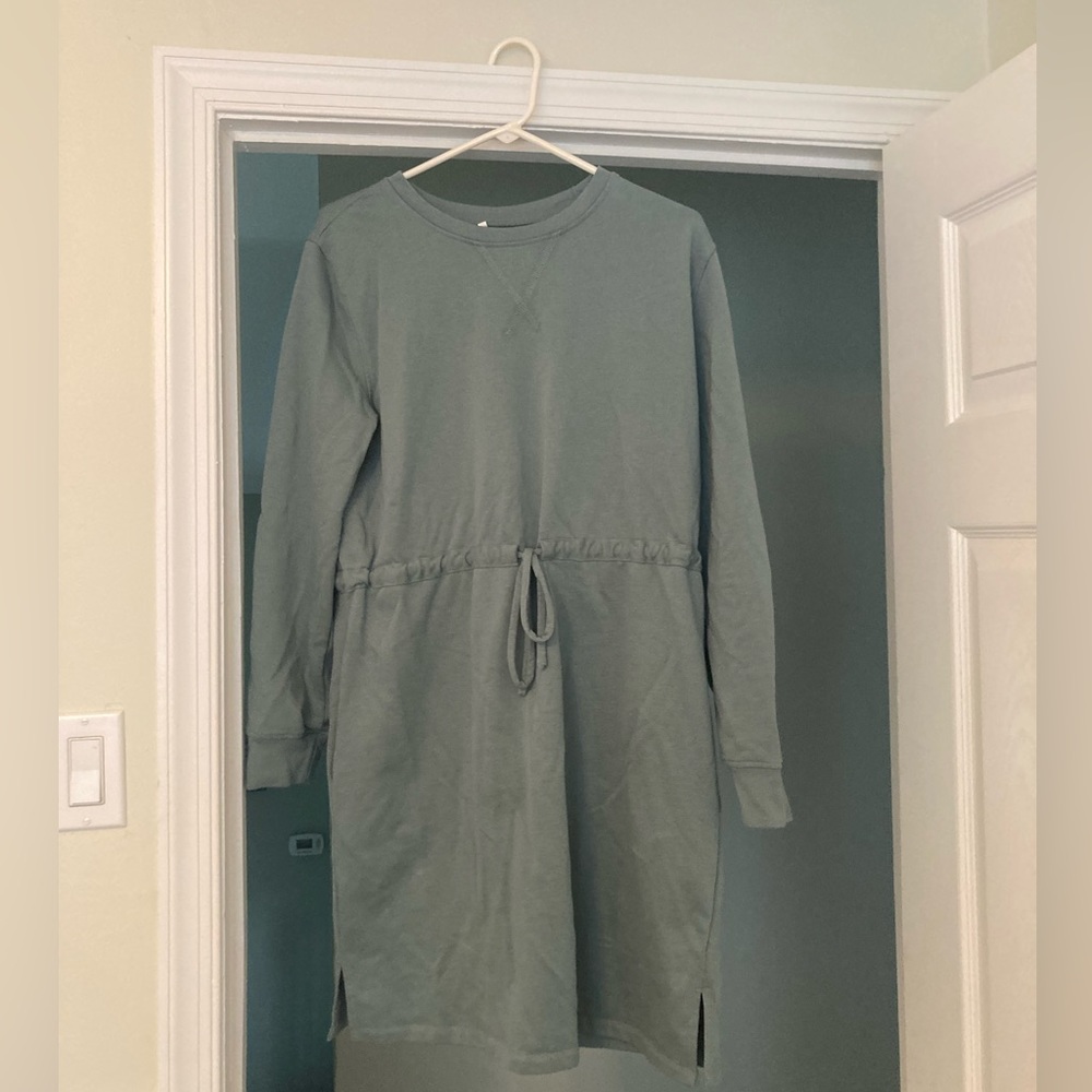 Sweatshirt dress